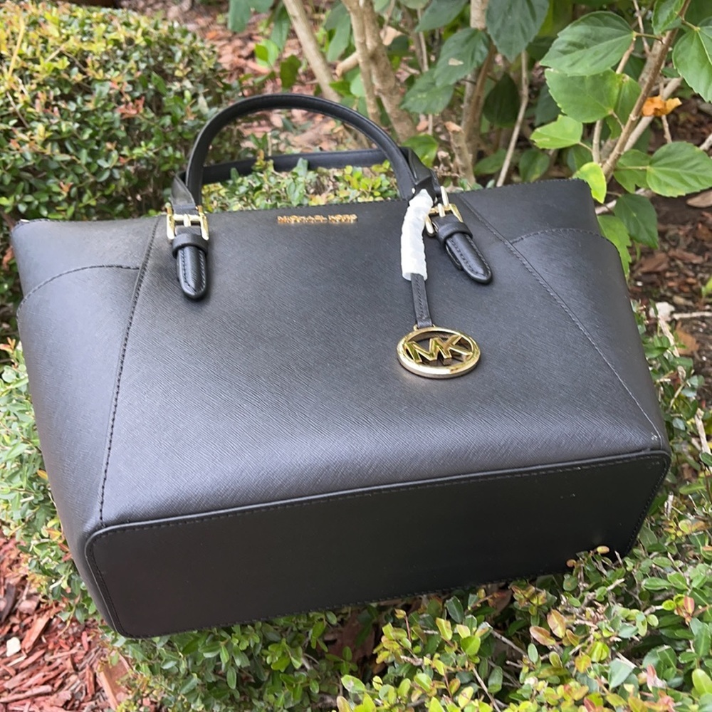 Michael Kors Large Charlotte Top Zip Leather Tote - Picture 15 of 16